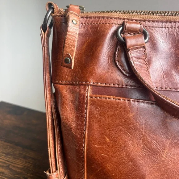 Frye Cognac Leather Crossbody Tote Bag | Vintage Patina - Picture 4 of 8